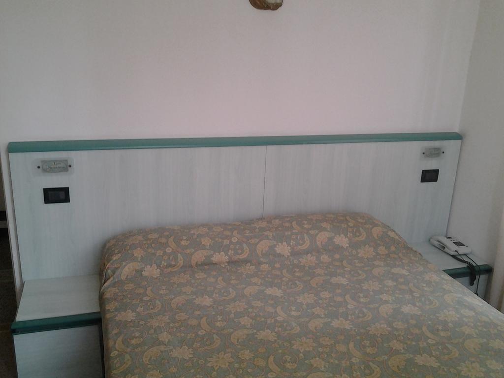 فاراتسي Hotel Lady Susanna الغرفة الصورة