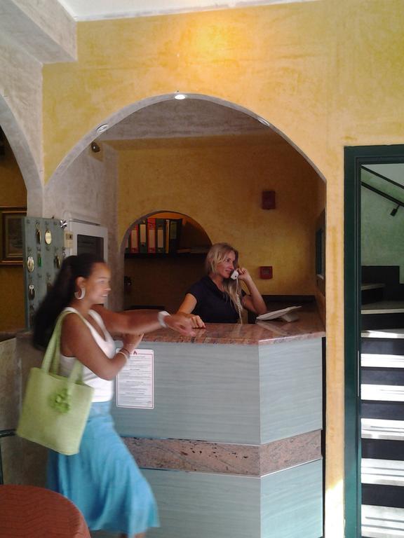 فاراتسي Hotel Lady Susanna المظهر الخارجي الصورة
