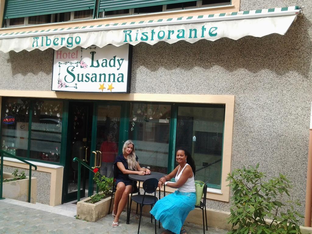 فاراتسي Hotel Lady Susanna المظهر الخارجي الصورة